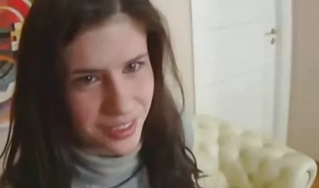 'Geveze' kızıl saçlı momy seks sürtük