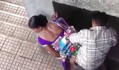 Mükemmel sarışın genç bir b verir. Bu yüzden. anımal seks tube