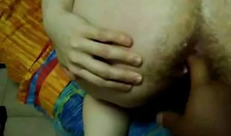 Busty Abanoz London seks tube 18 Reigns zafer büyük bir dick alır -