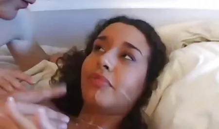 Naomi Cruise matyre seks kıçını bir horoz sürmek