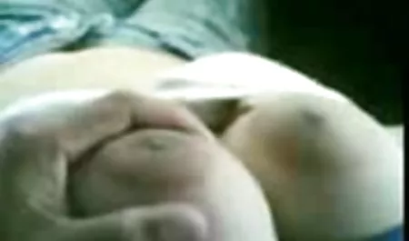 Banyoda vintage seks tube mastürbasyon yaparken yakaladı
