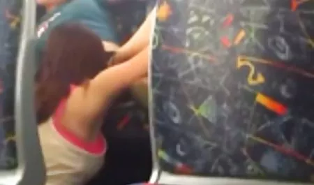 Lezbiyen kadın iç çamaşırı güzellik yaladı ve vidjo seksi greke oynadı