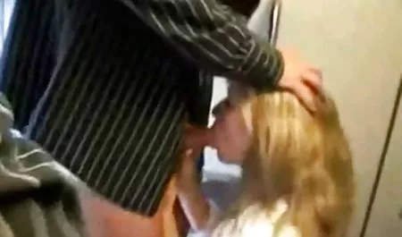 Cock aç bebek büyük bir sürpriz için ağzını free seks tube açar