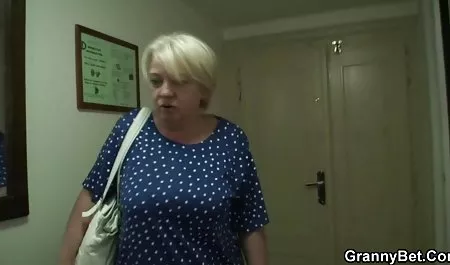 Kedi booty seks Joi onu diz yüksek çorap görmemi istiyorum