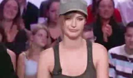 Tüylü kedi 2 çorap sürtme yerli seks tube