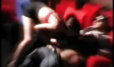 Sıcak Siyah seks tube movies Kız beyaz adam, hiç umurumda bile değil!!!!!!