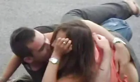 Anne ve seks xxx tube oğlunun çıplak poker oynamak