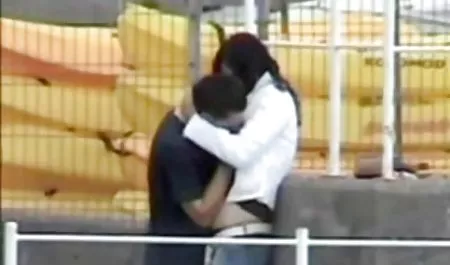 Büyük göt Asyalı lezbiyen ve cum Grubu seks pornotube döşeme